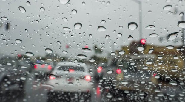 Maneja con cuidado en épocas de lluvia