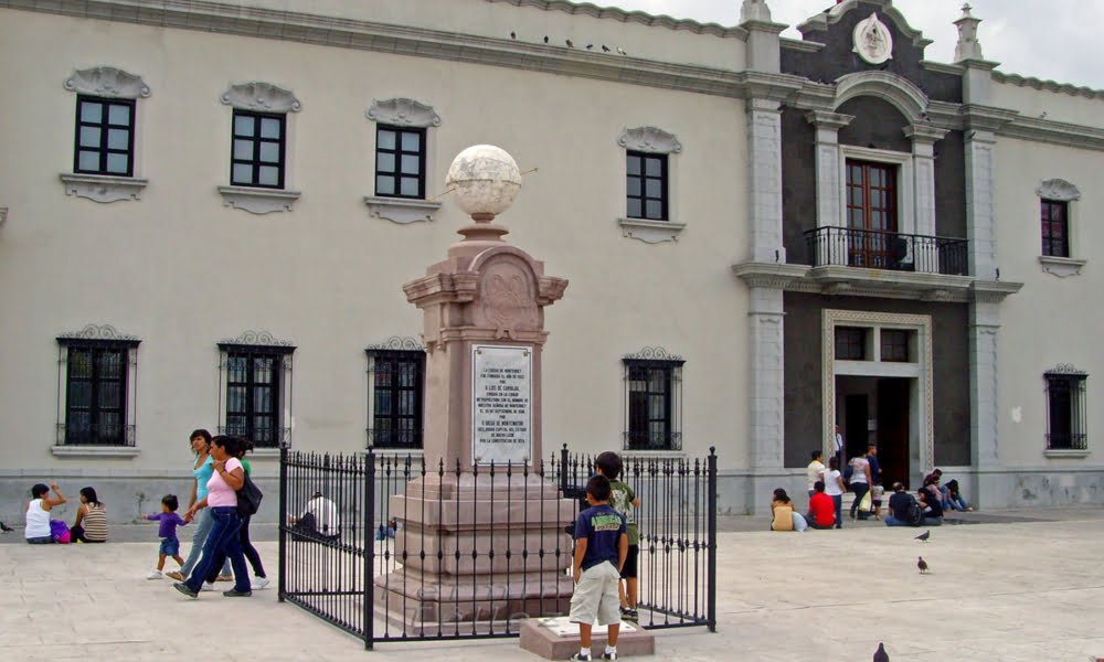 Dios Bola colegio civil monterrey uanl